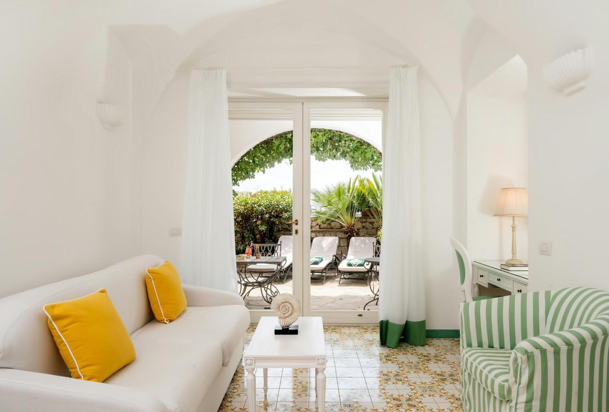 Junior Suite with Terrace