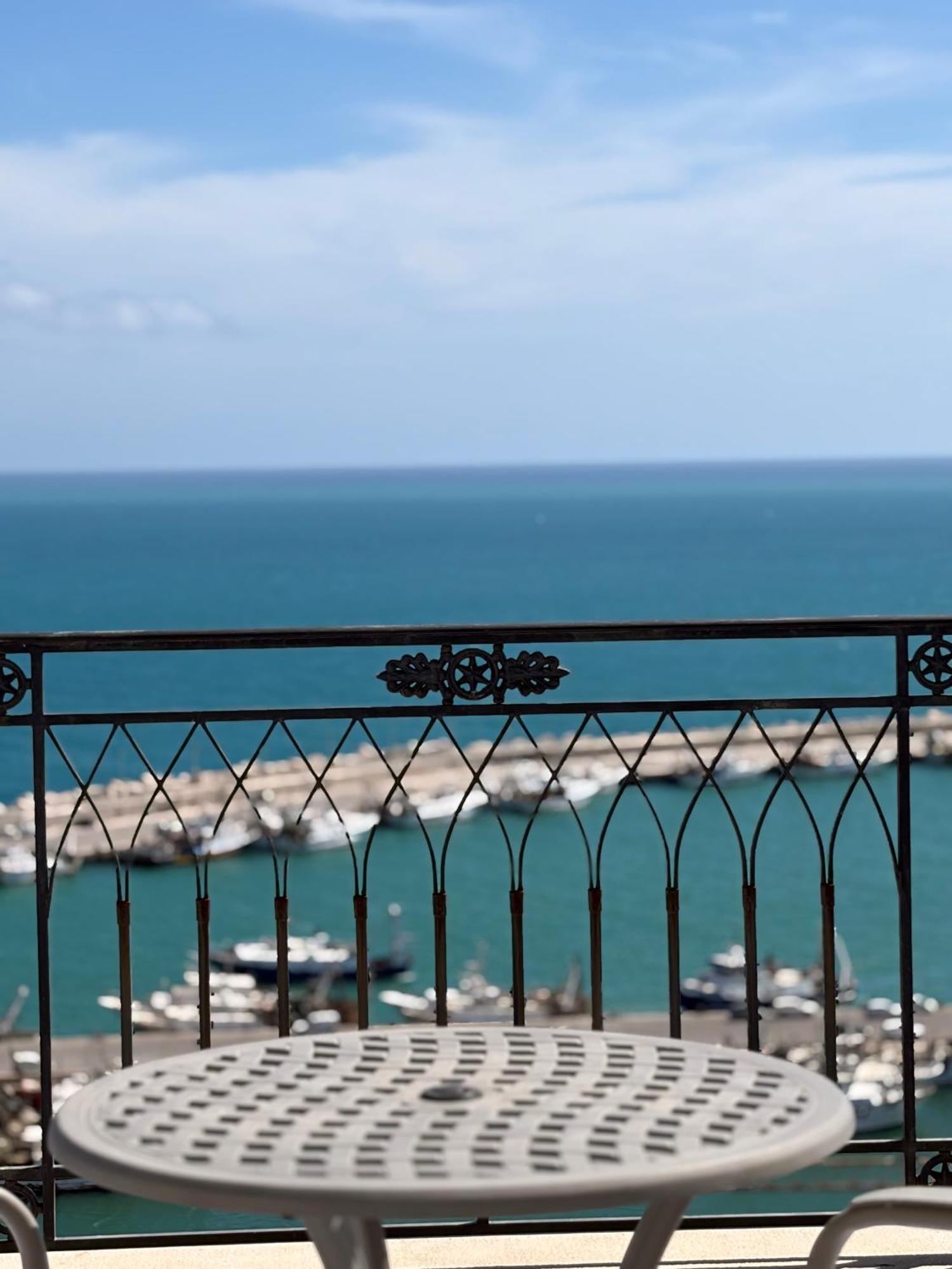 King Suite Sea View
