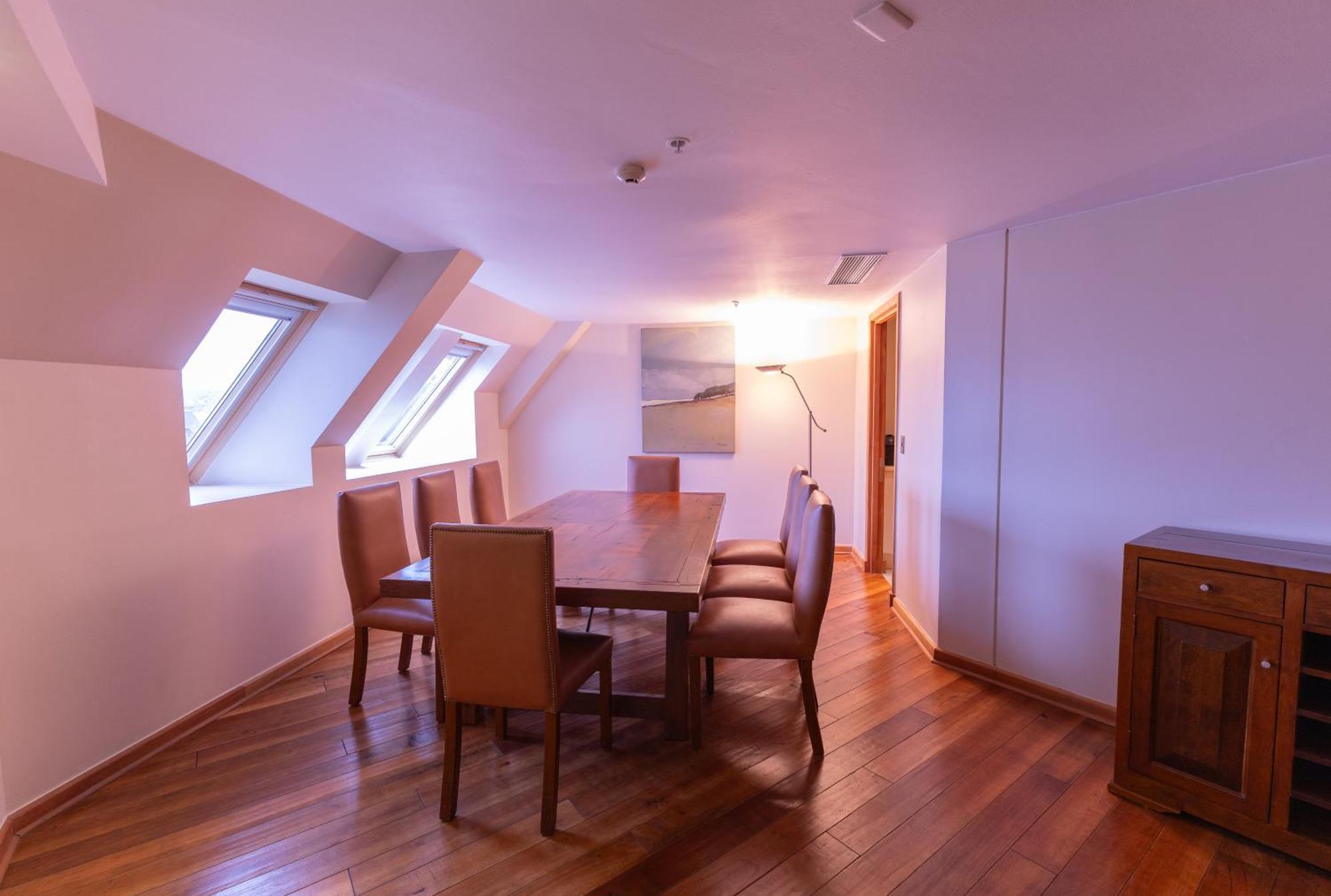 Presidential Suite Non-Smoking