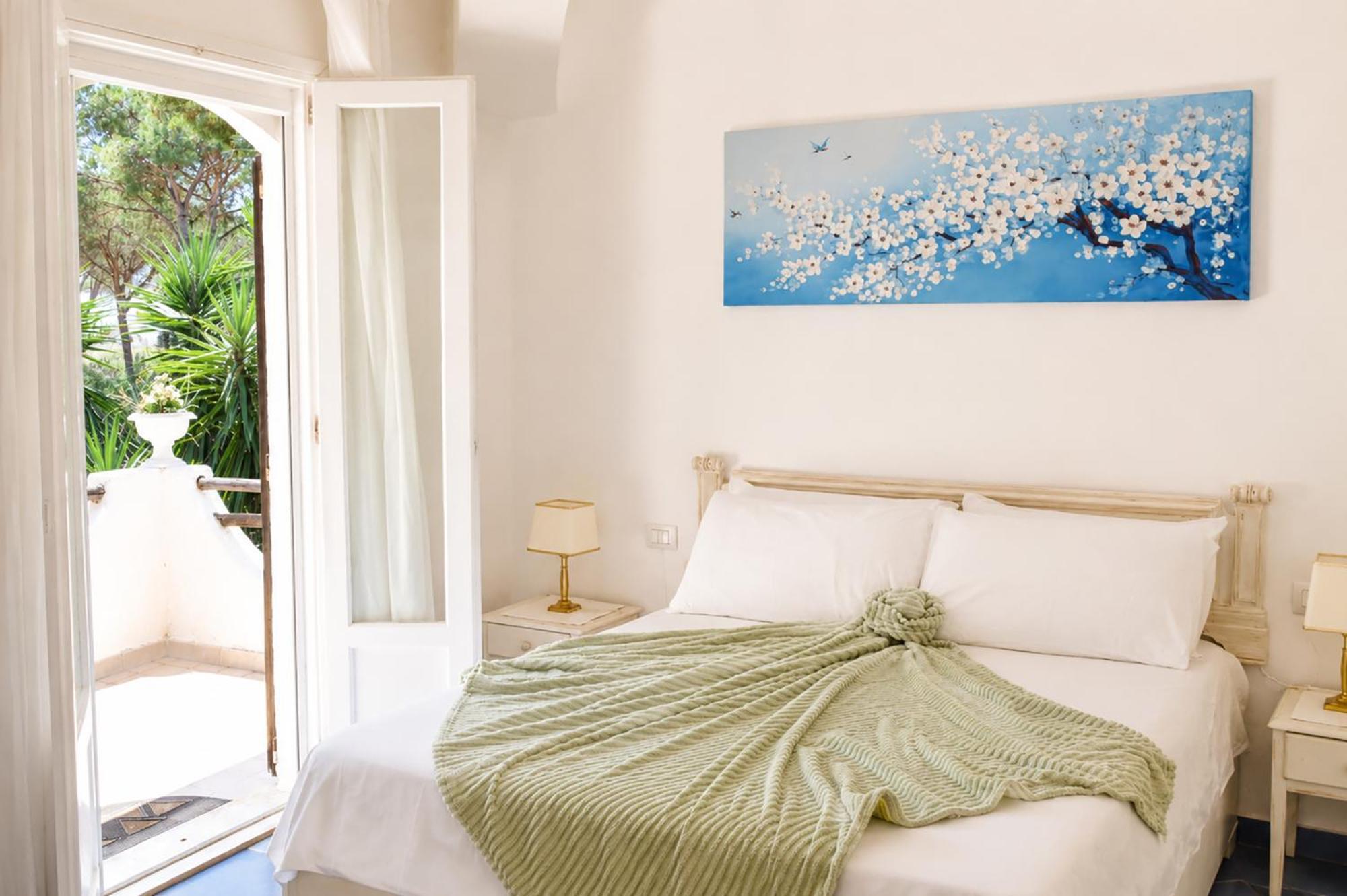 Double Room Private External Bathroom