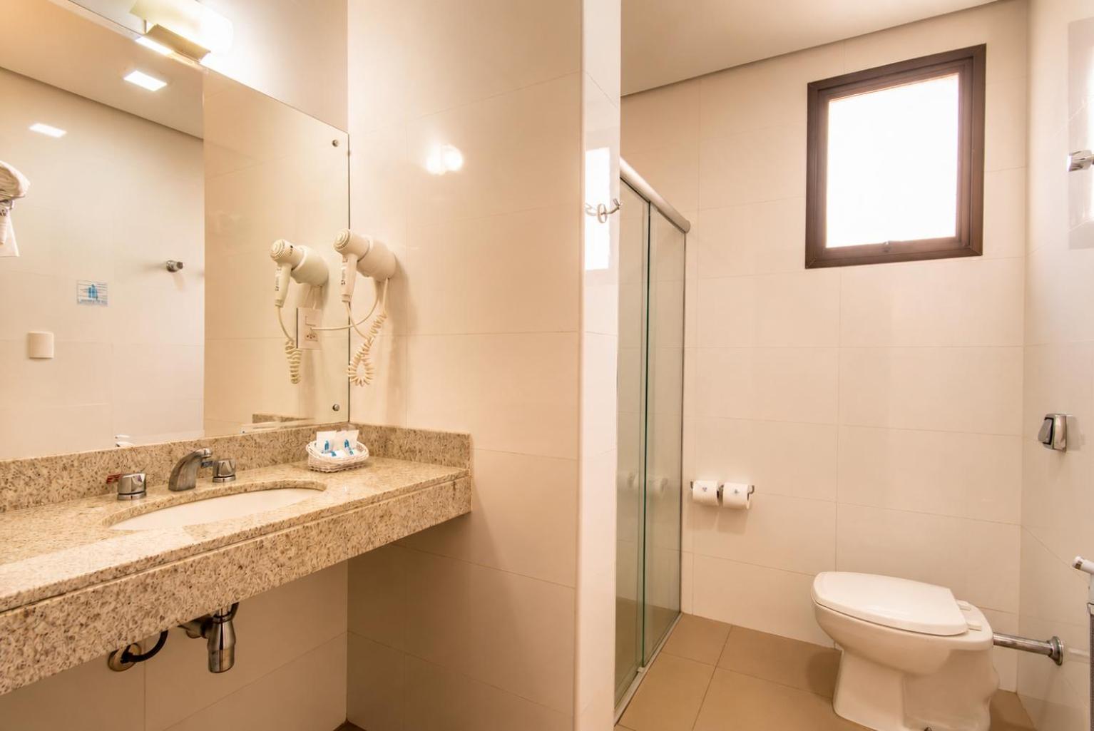Quarto Superior com 2 Camas de Solteiro