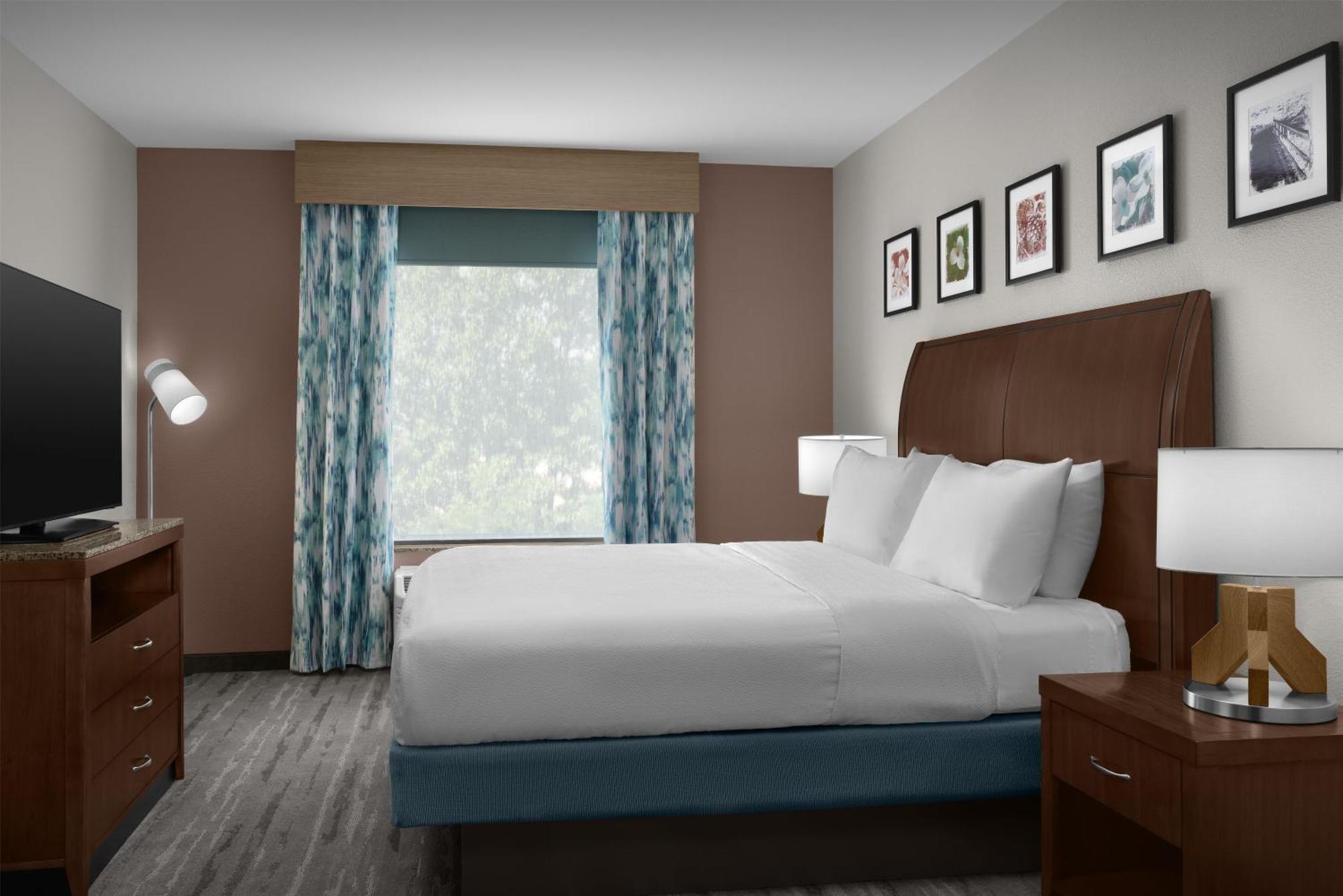 One-Bedroom King Suite Hearing Access,1771861782:JPEG