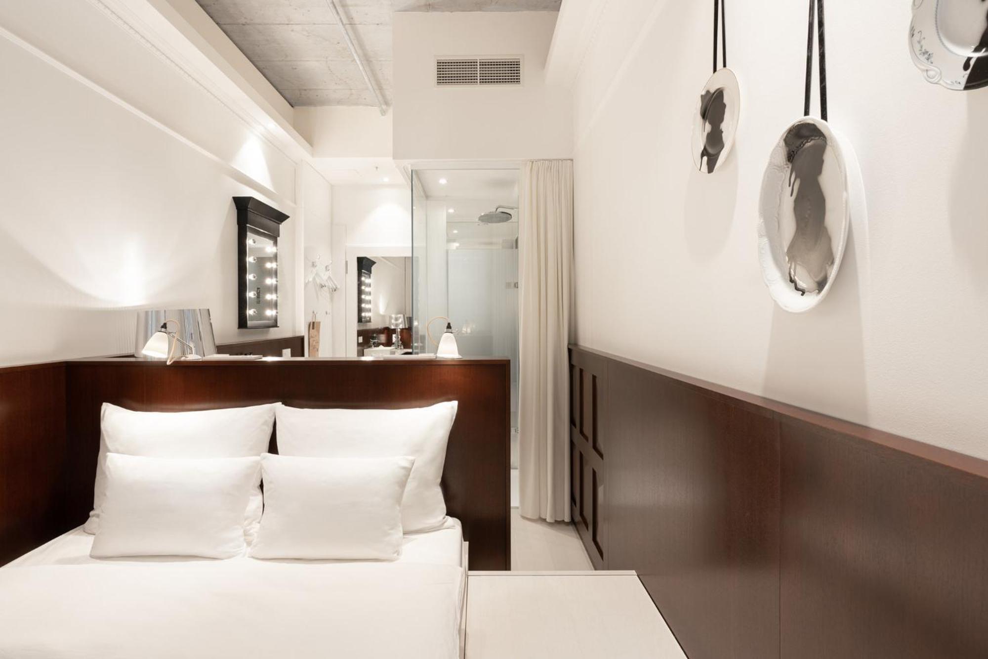 Rubys Choice Room