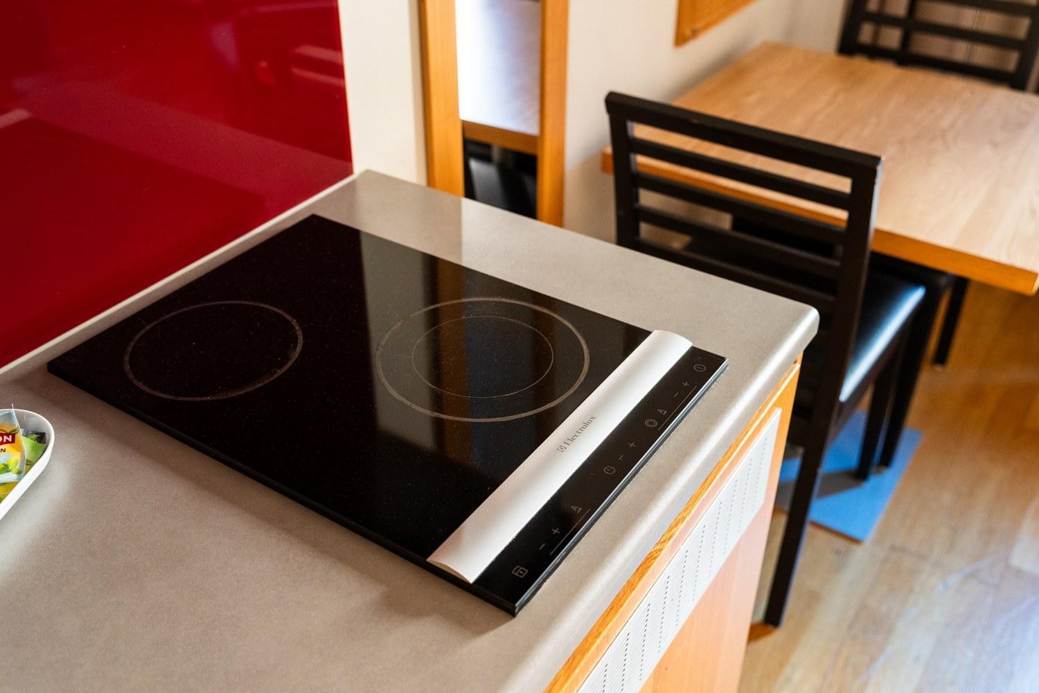 Standard Double Kitchenette