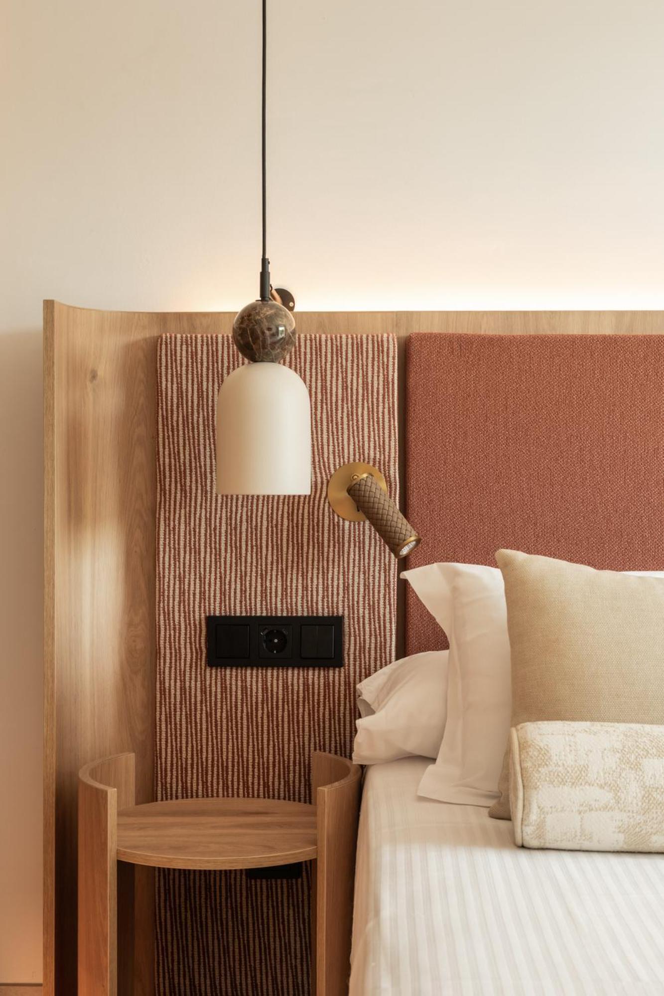 Large Single Room