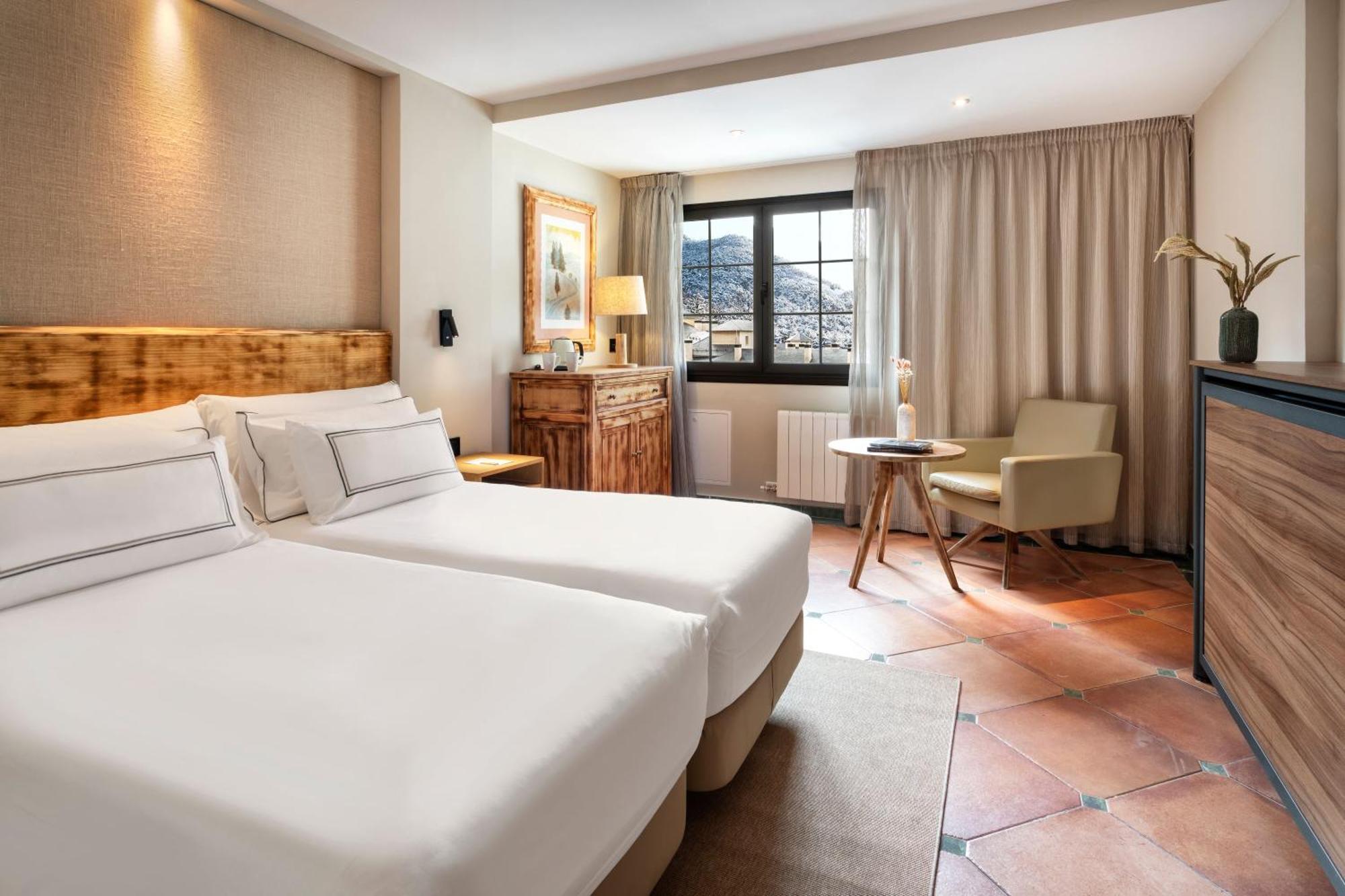 Deluxe Room Mountain View