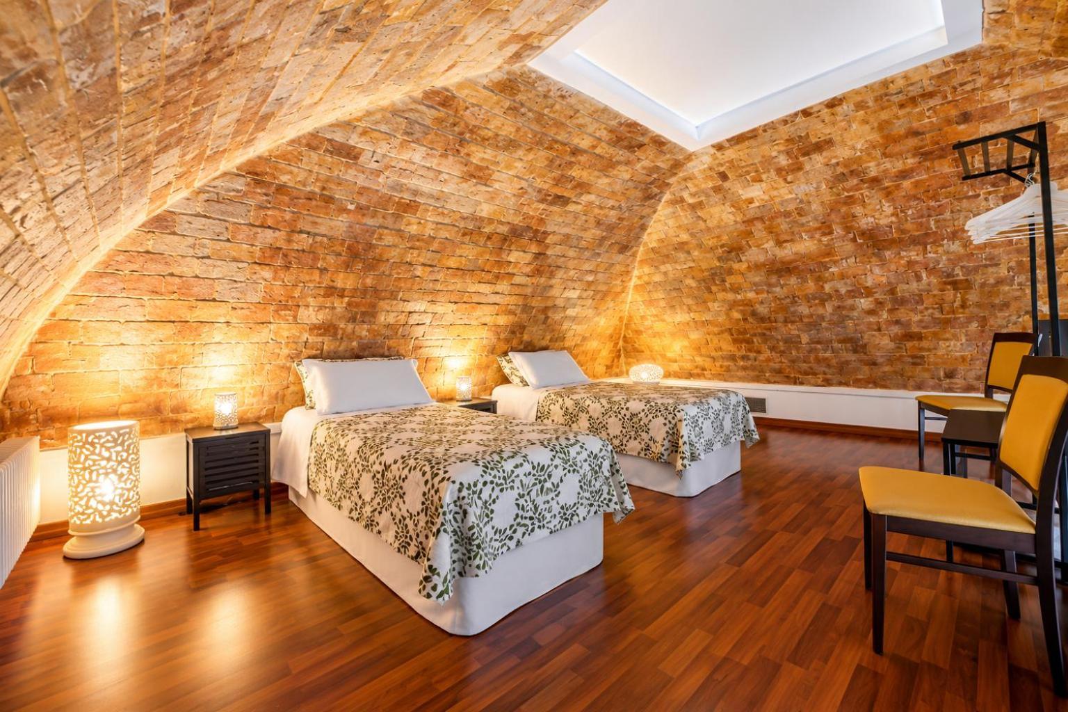 Duplex Quadruple Room