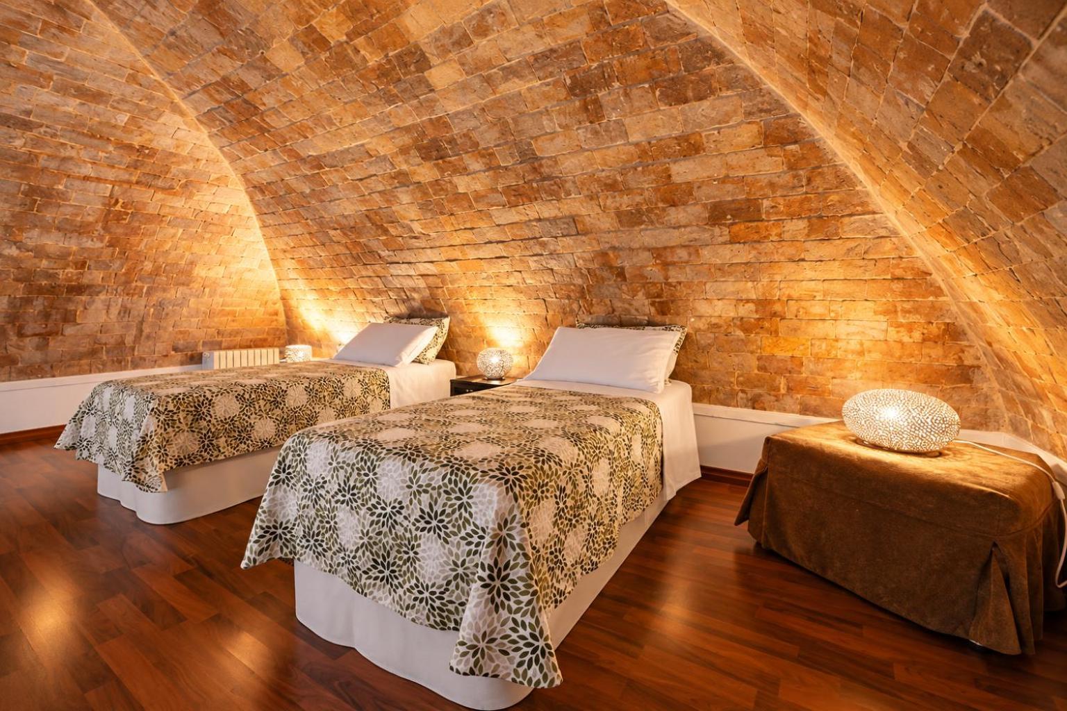 Duplex Quadruple Room
