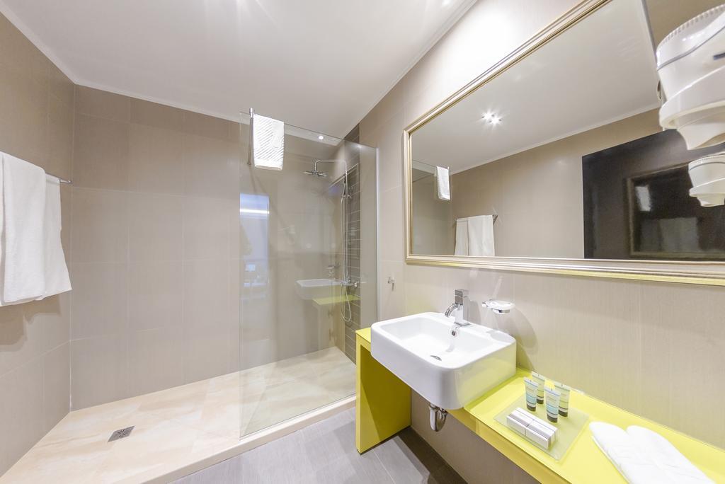 Chambre Double ou Lits Jumeaux