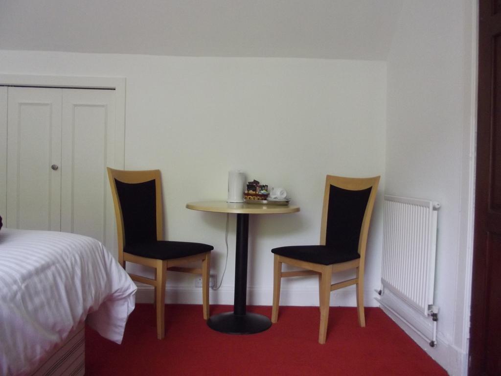 Double or Twin Room with Shower