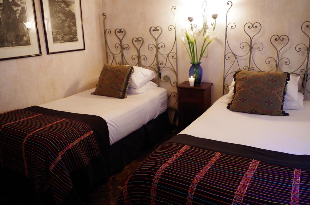 The Twin Garden Room Twin Beds