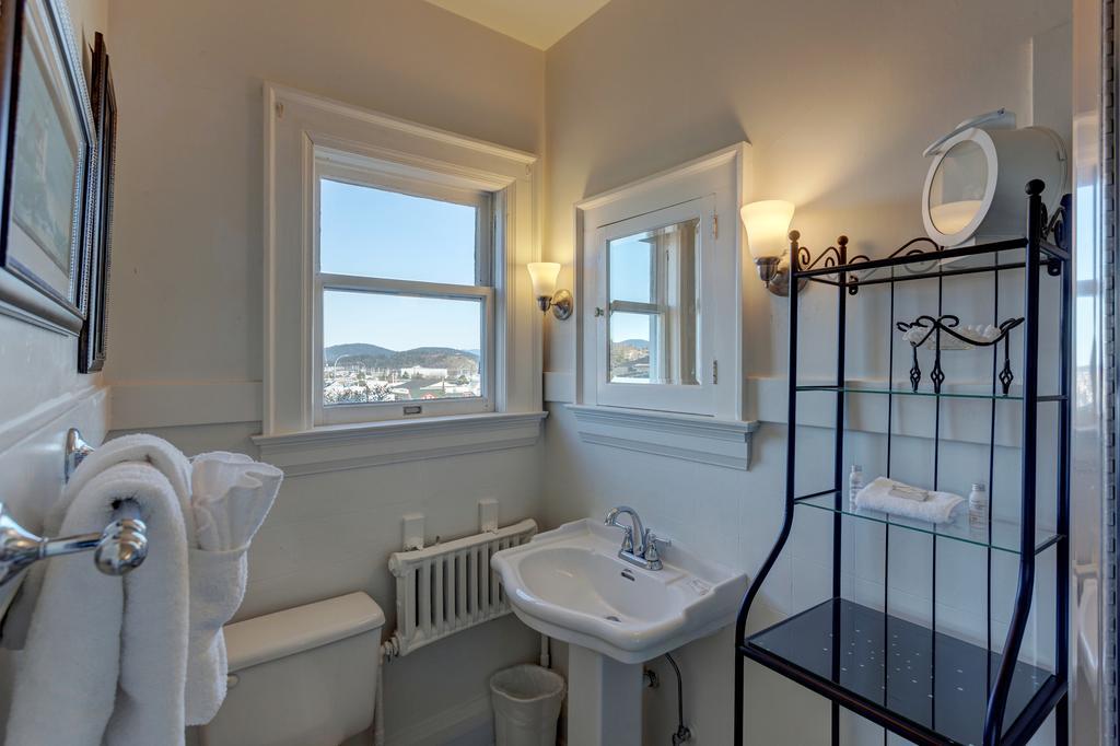 Standard King Room - Mermaid