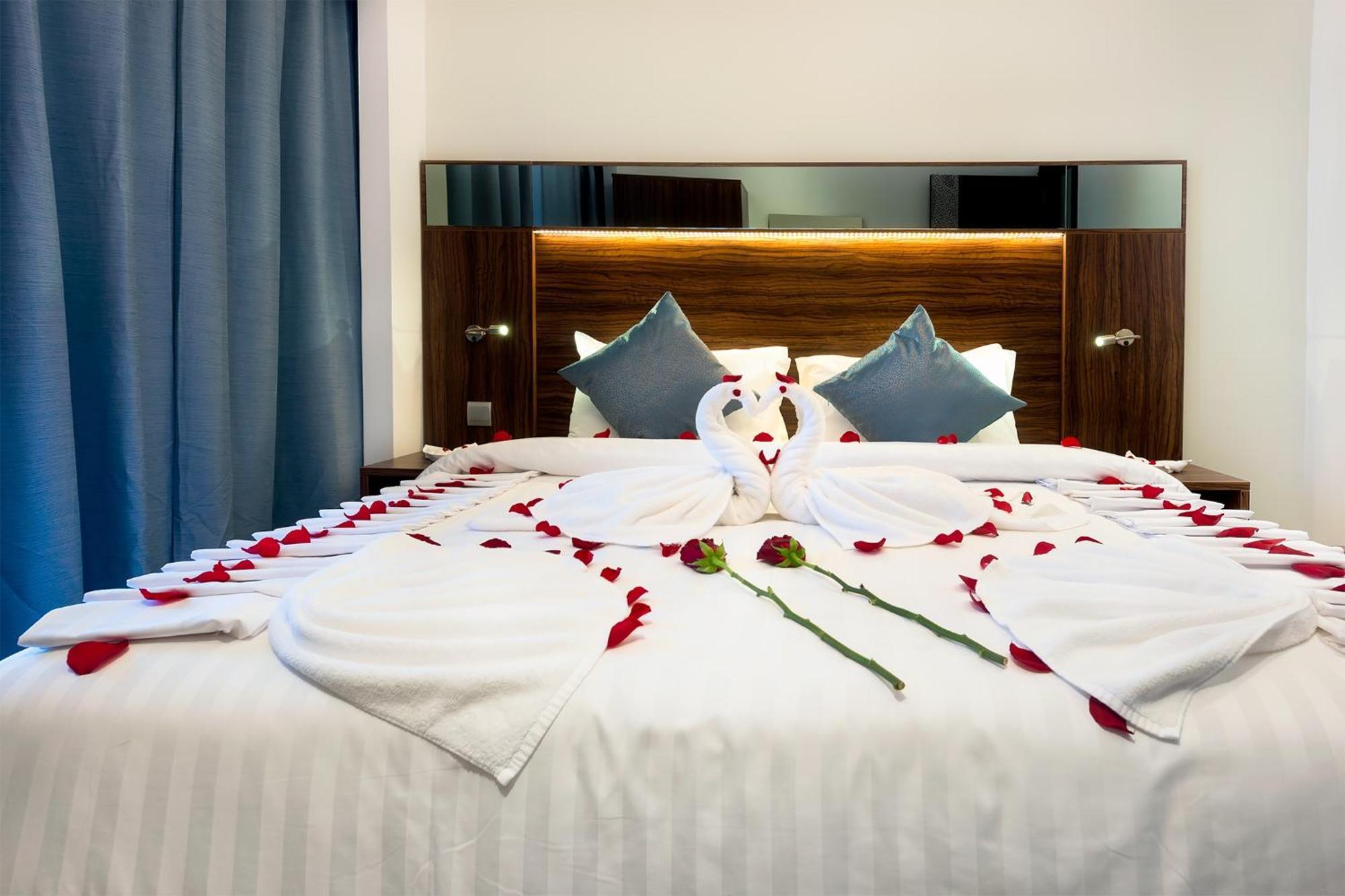 One Bedroom Family Suite