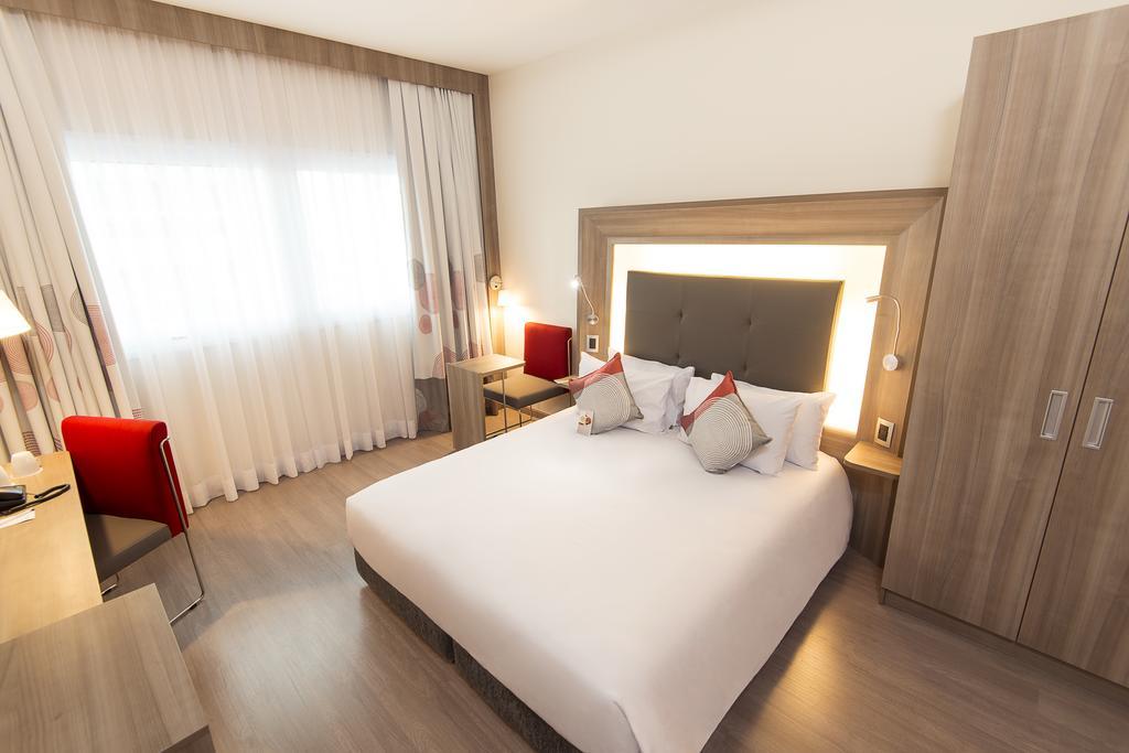 Quarto Duplo Superior com Sofá