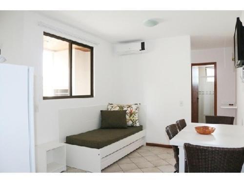 One-Bedroom Apartment,43822945:JPEG