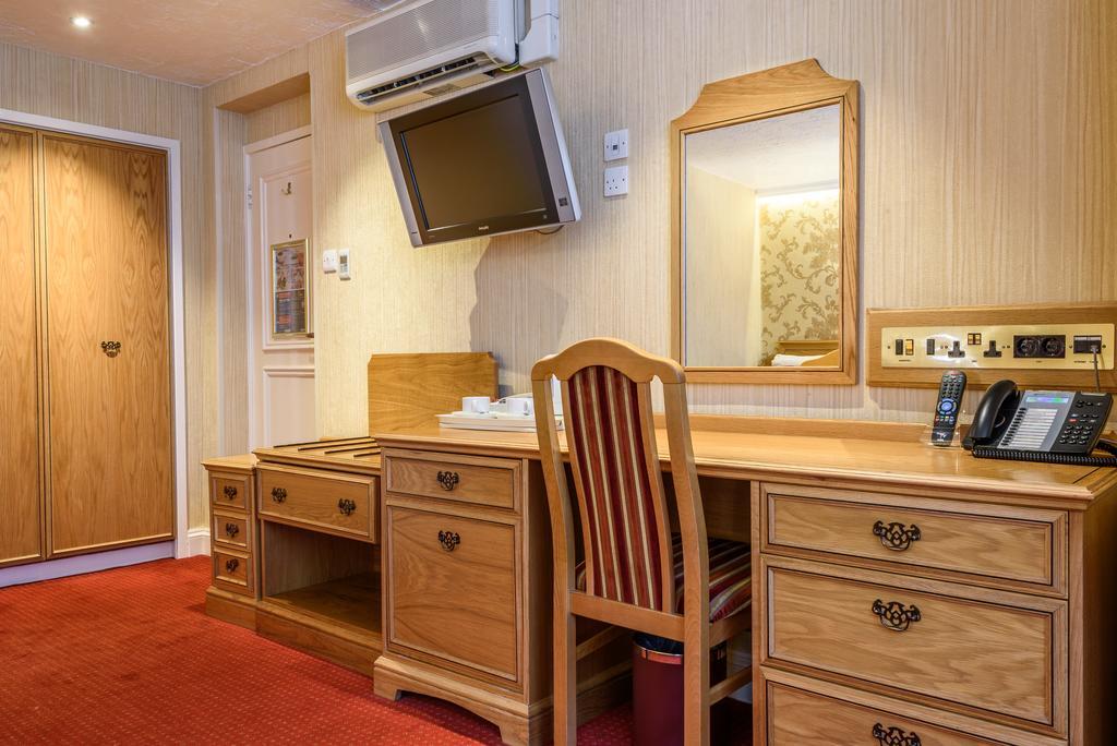 Classic Dreibettzimmer