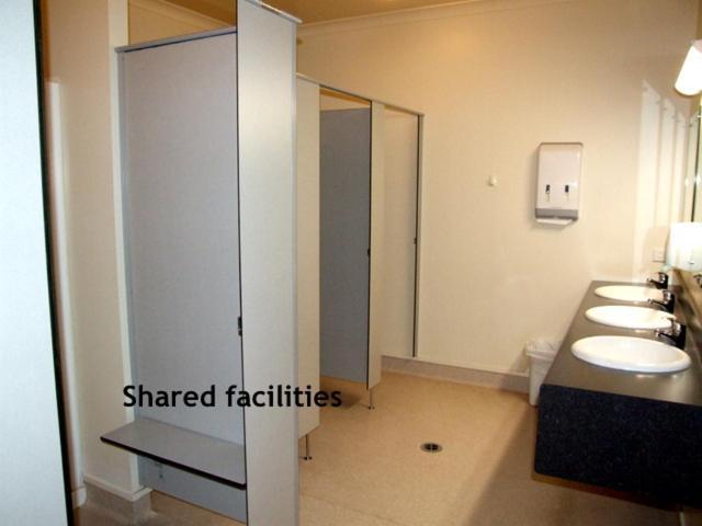 Triple Room (3 single beds) with Shared Bathroom