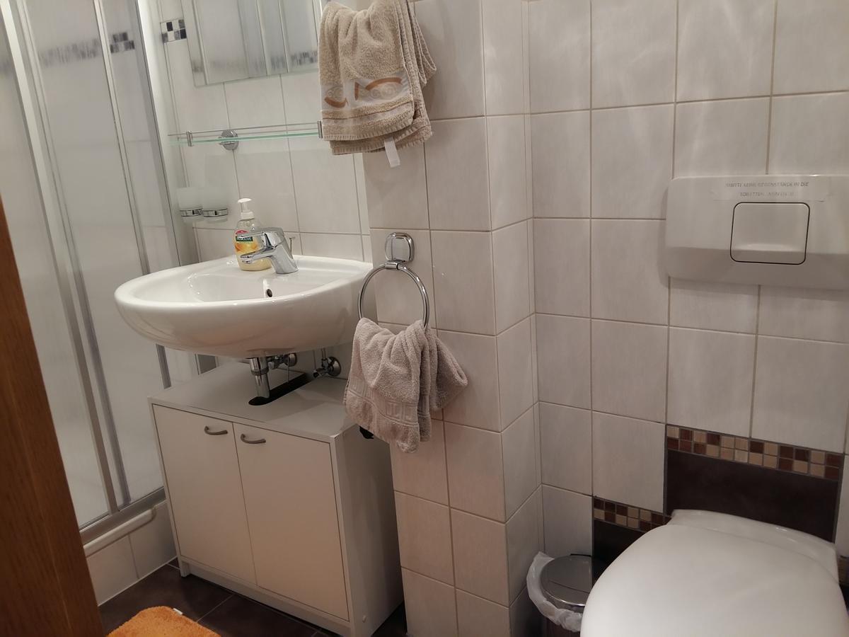 Doppelzimmer mit Balkon