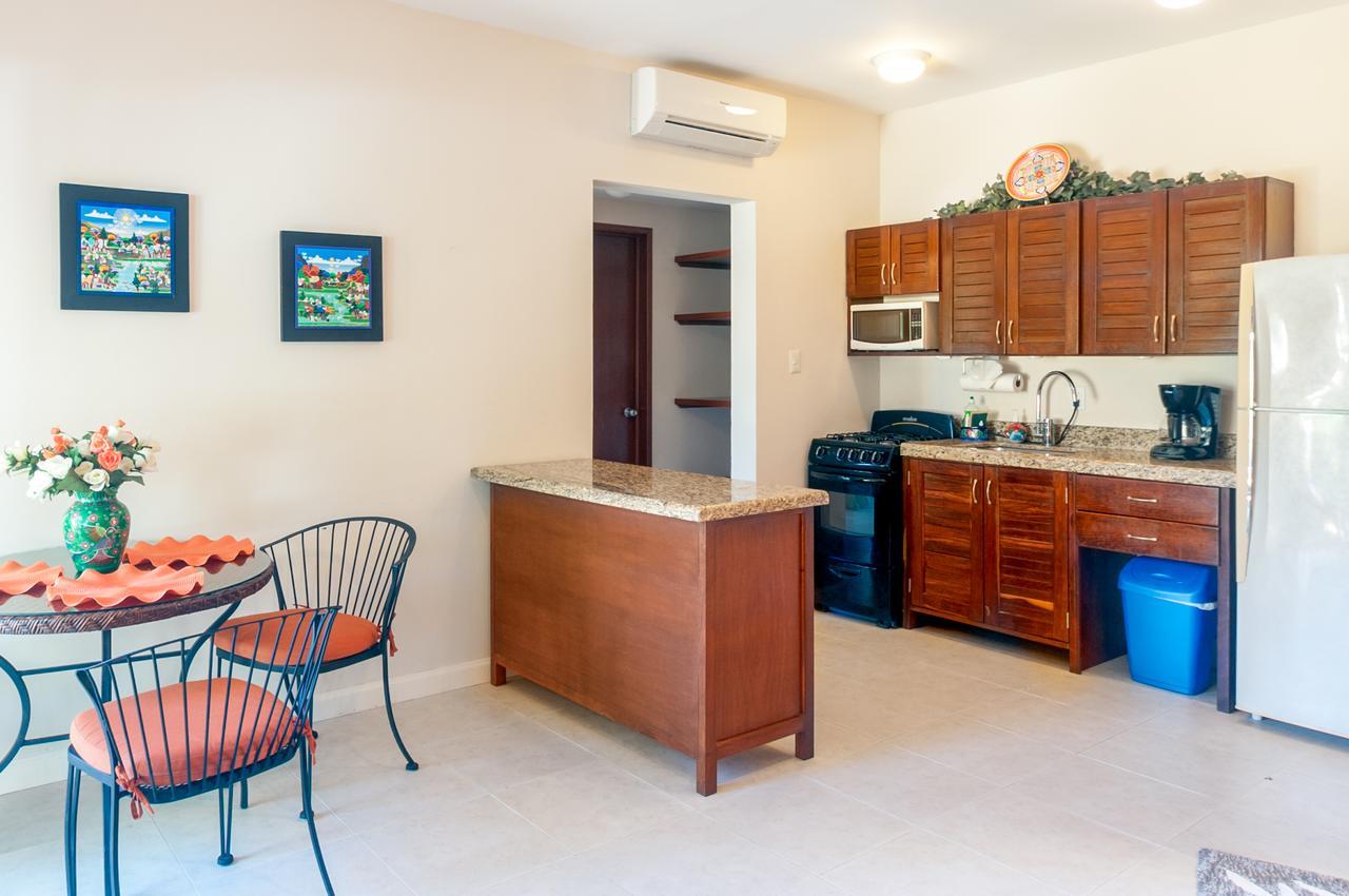 One bedroom apartment with Pool View