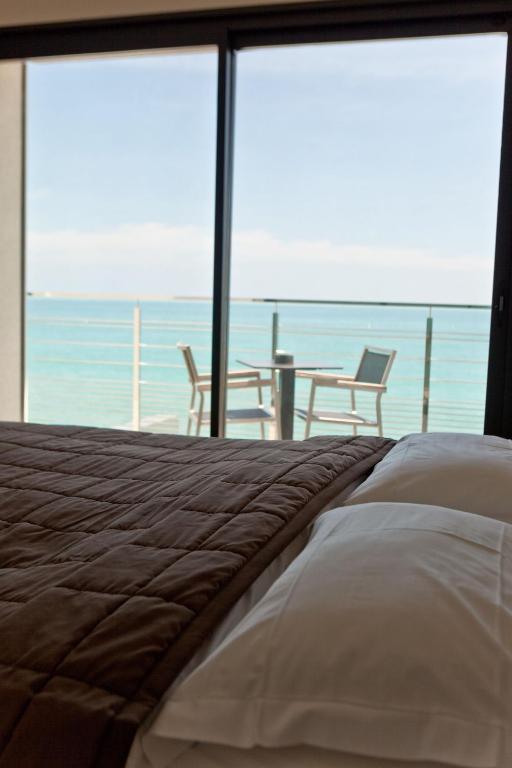 Deluxe Double Room Balcony Sea View,53421676:JPEG