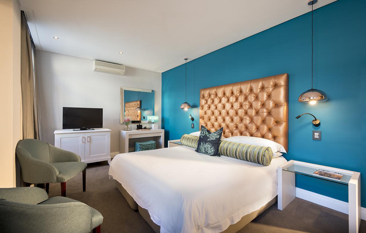 Quarto Luxo com Cama de Casal ou 2 de Solteiro