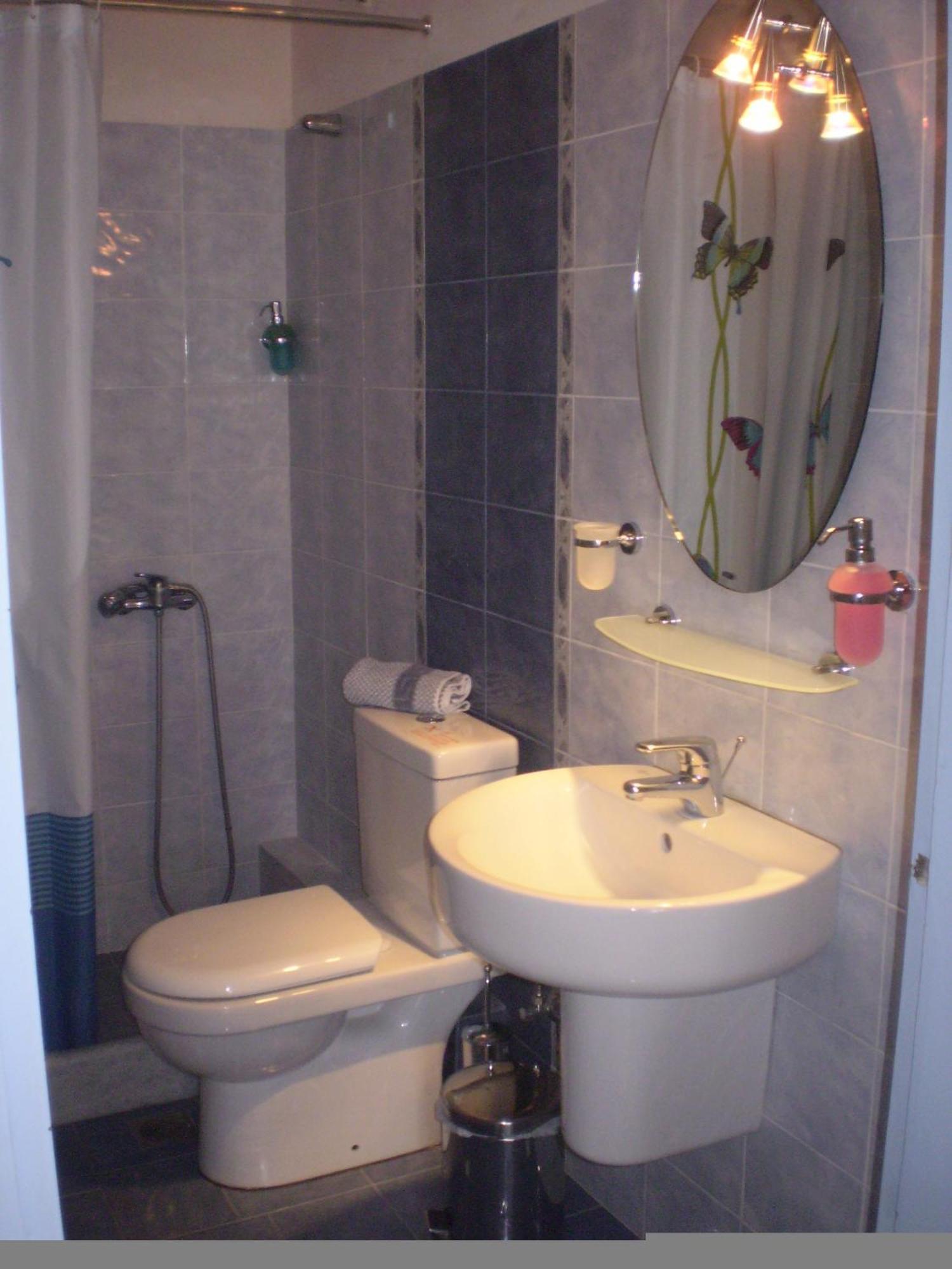 Tweepersoonskamer met 2 Aparte Bedden en Balkon