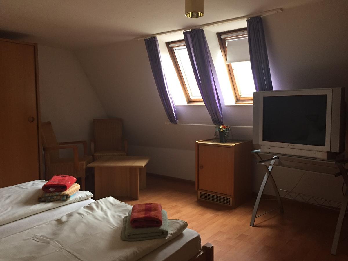 Standard Doppel- oder Zweibettzimmer