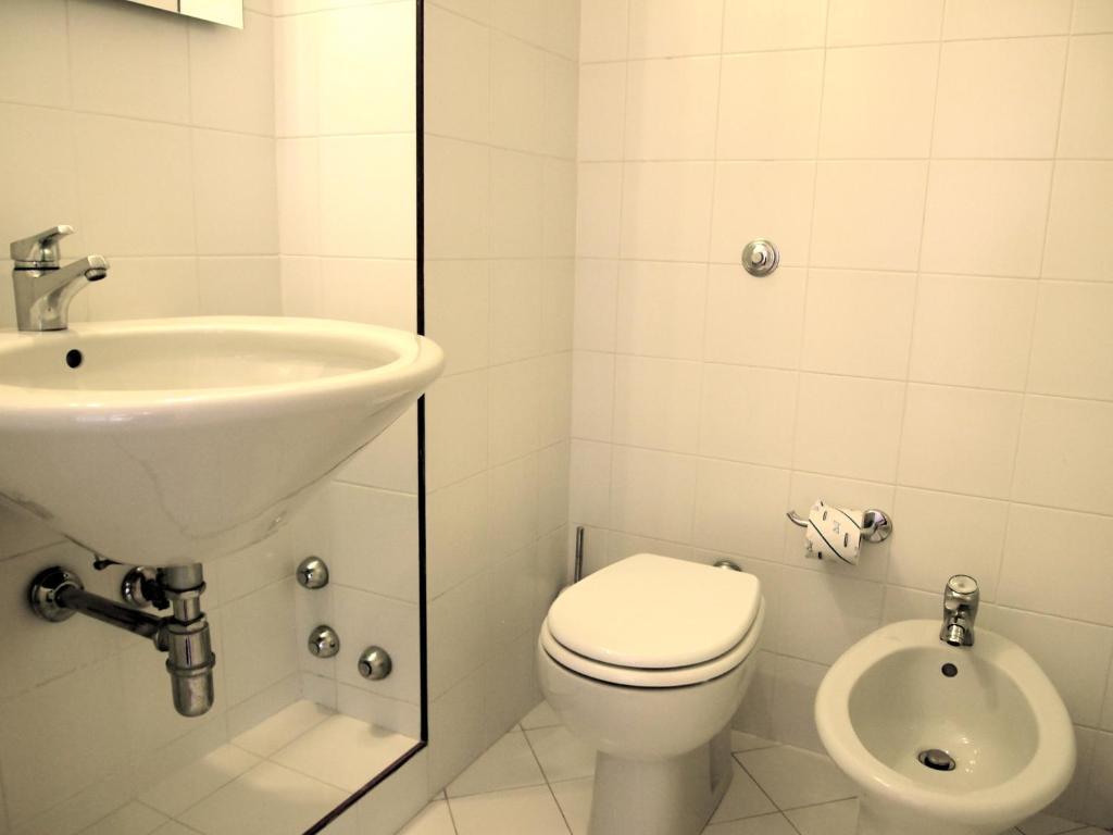 Doppel-/Zweibettzimmer mit Stadtblick