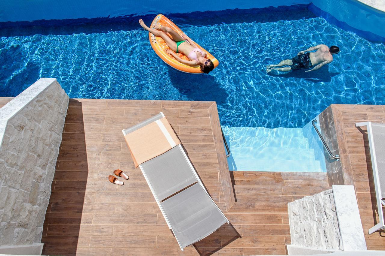 Deluxe Doppelzimmer mit Gemeinschaftspool