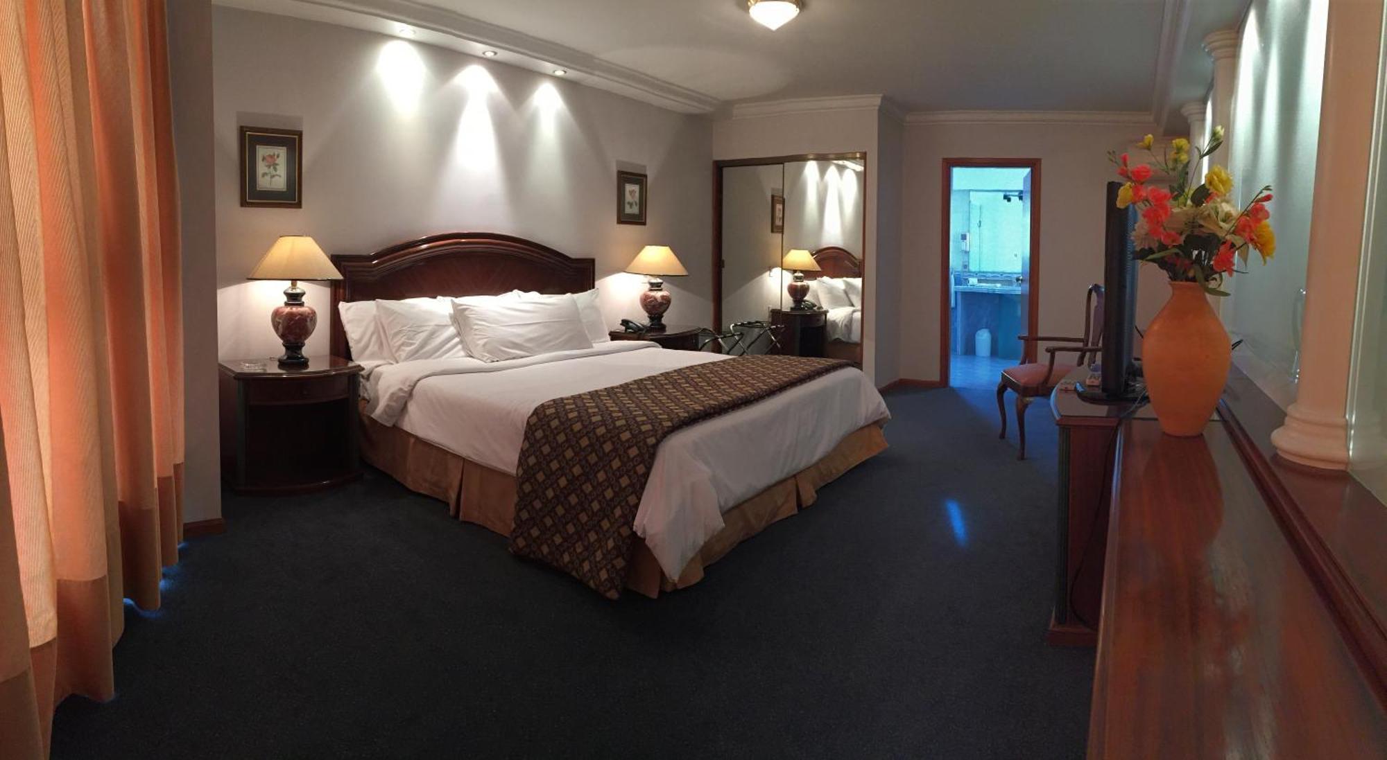 Executive Queen Room,130567733:JPEG