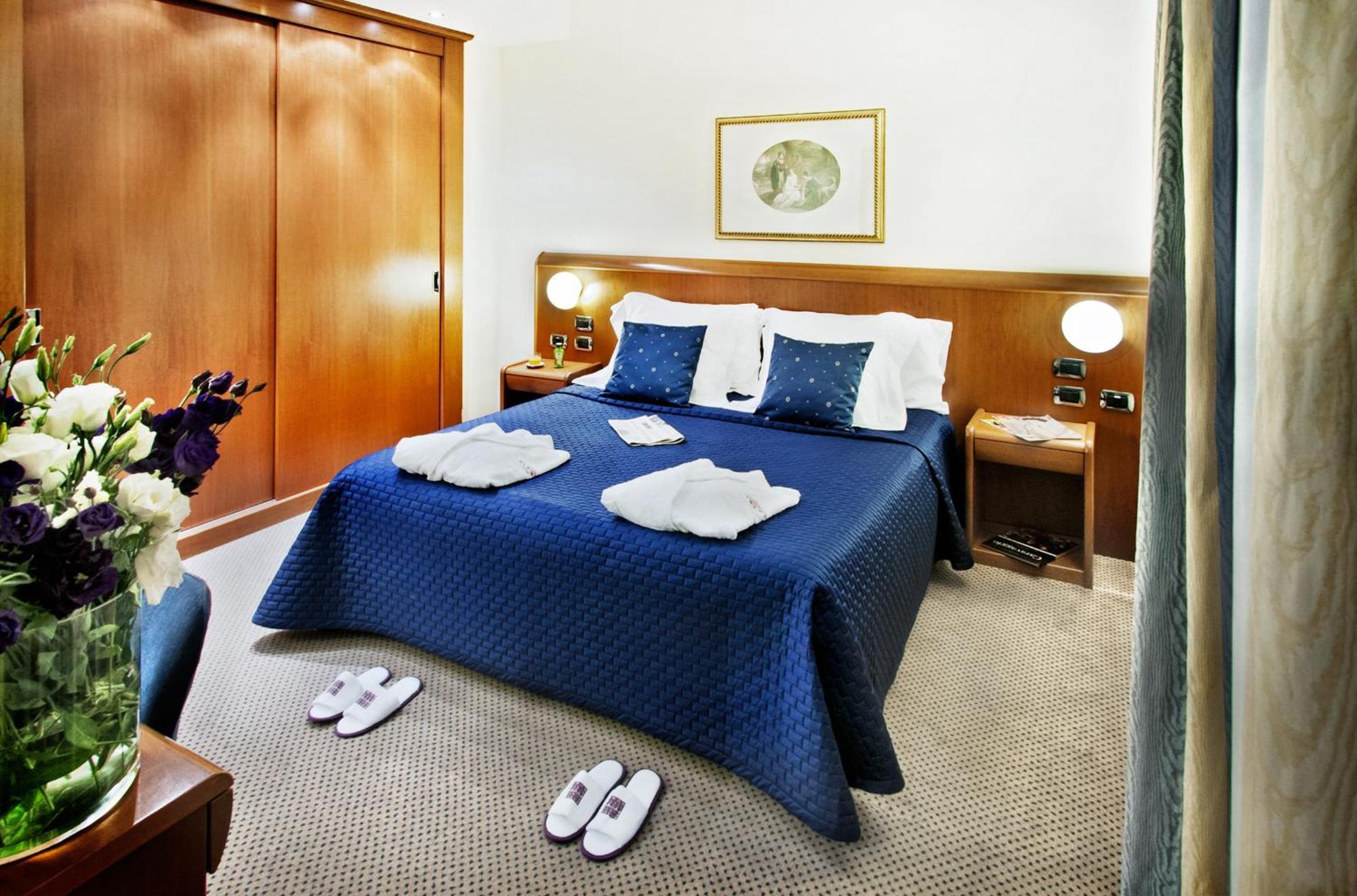 Double Room,61238110:JPEG