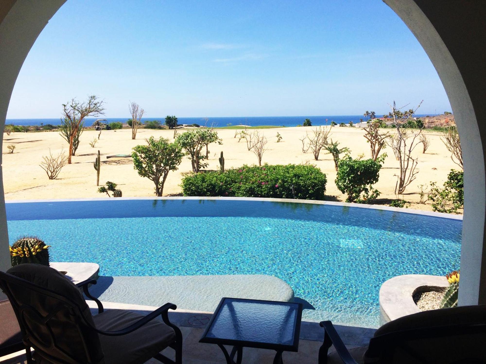 Swimout Junior Suite with Ocean View