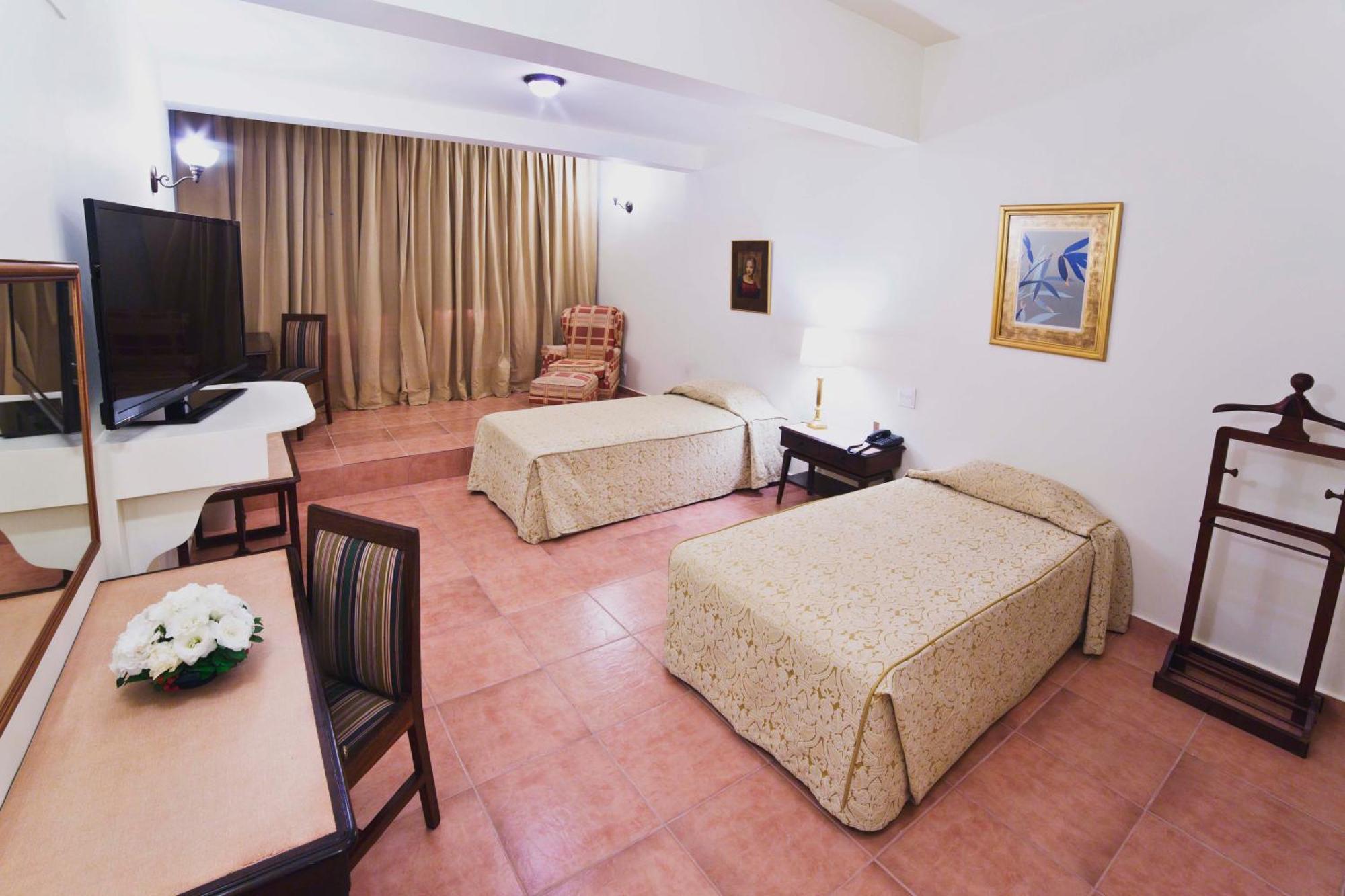 Quarto Standard com 2 Camas de Solteiro