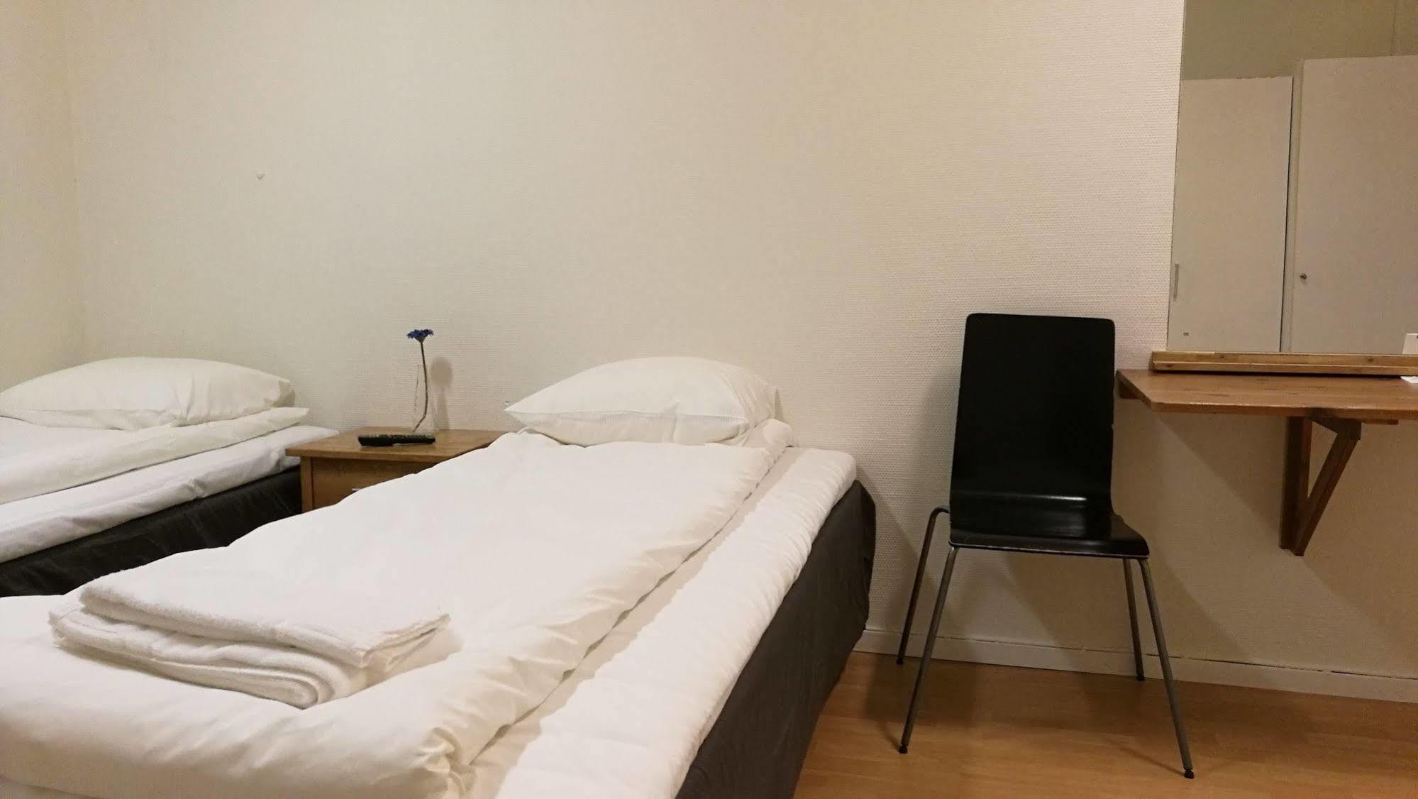 Twin Room without Window