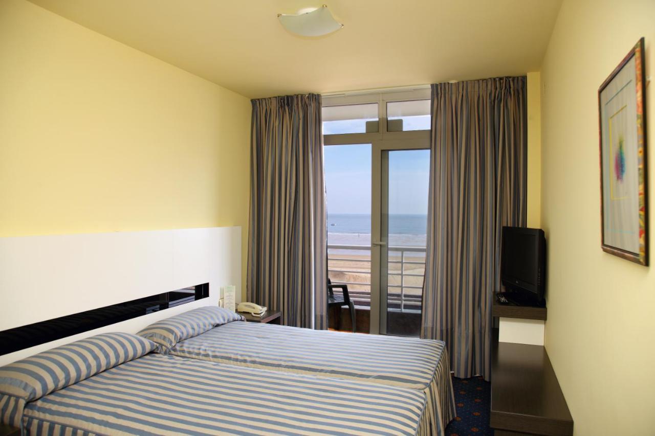 Single Room with Sea View,995306926:JPEG