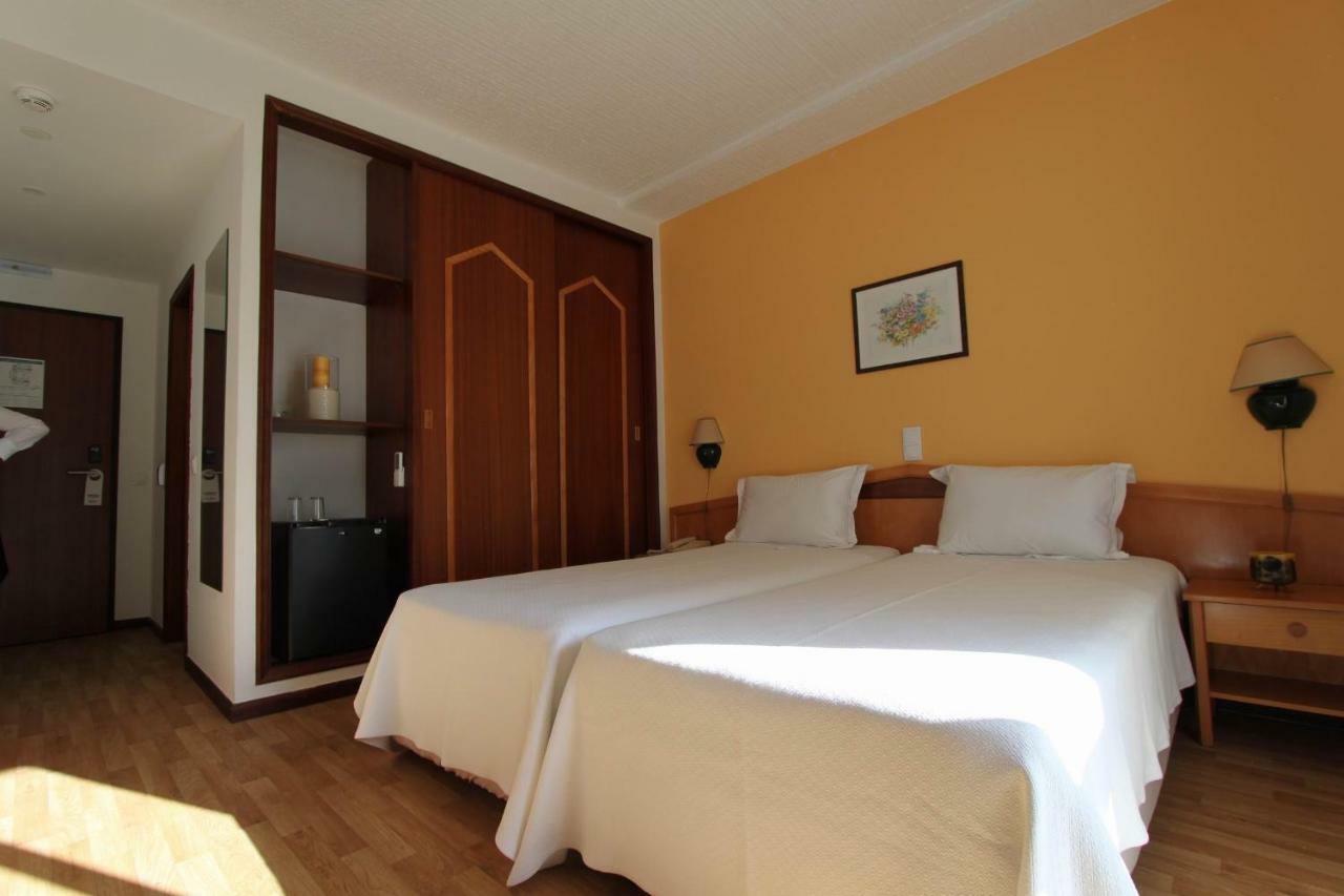 Twin Room Land View