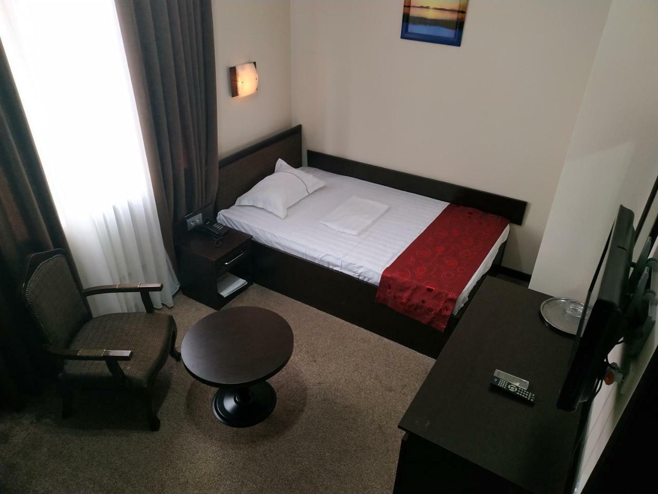 Standard Single Room,779408706:JPEG