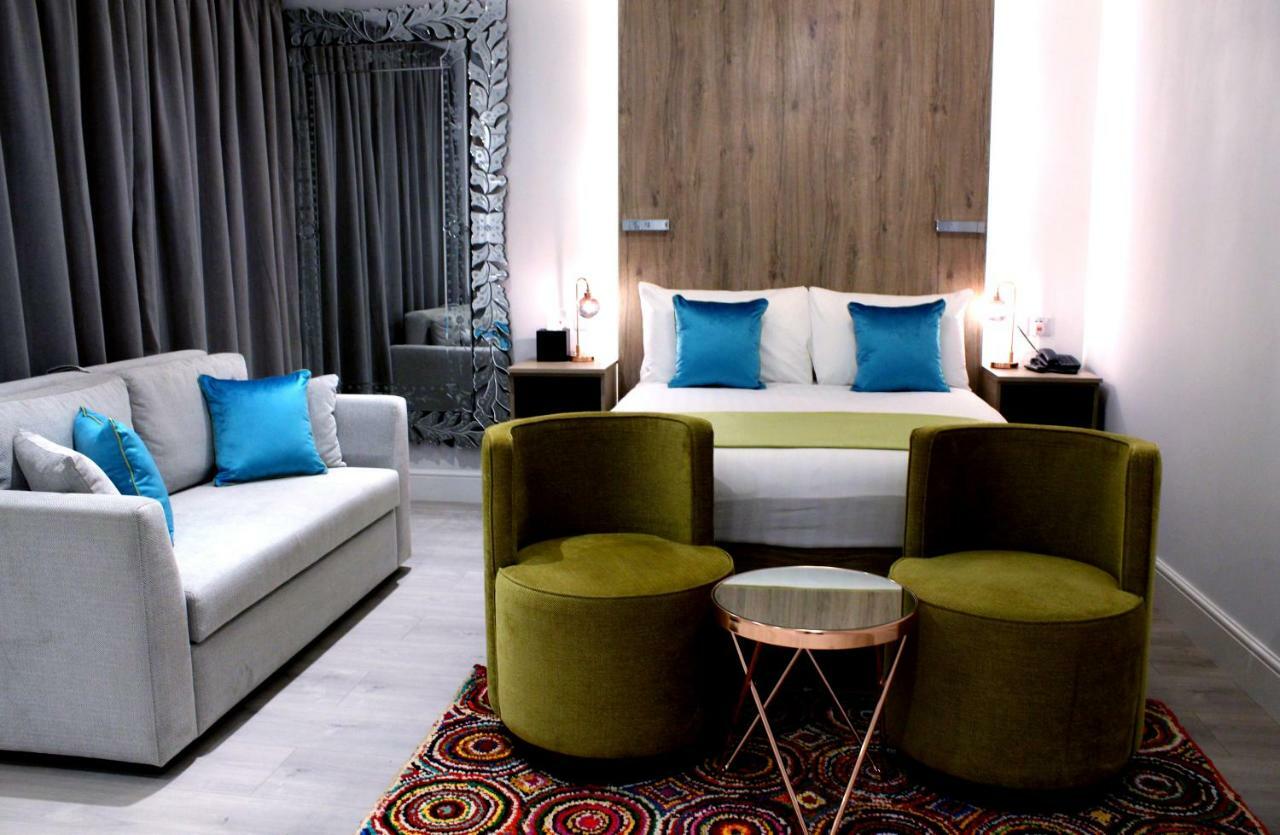 Signature Suite Jacuzzi