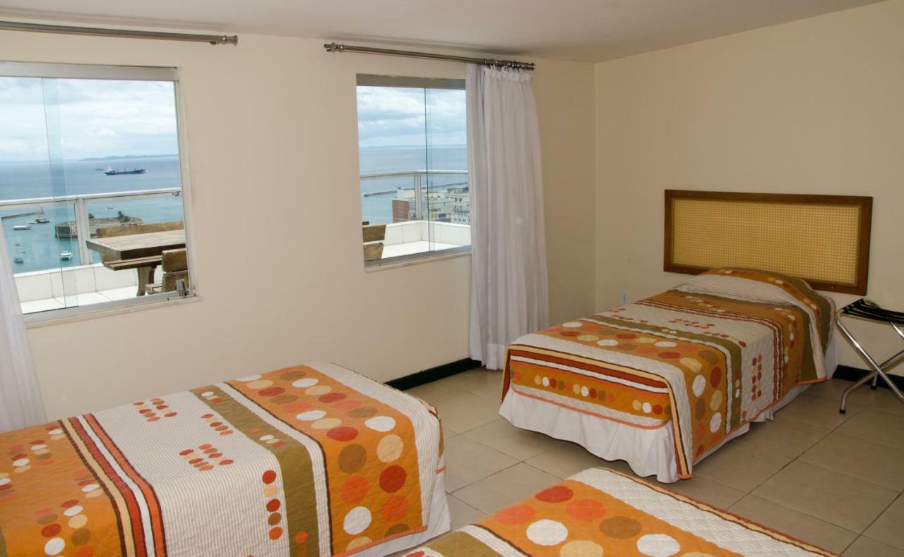 Quarto Triplo Standard com Vista Mar