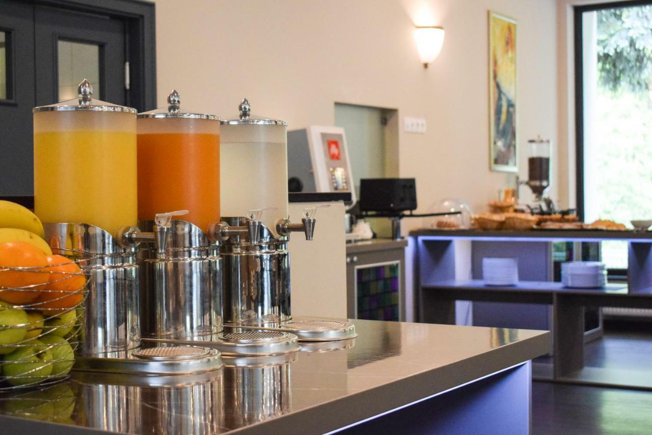 Double Room,1368774731:JPEG