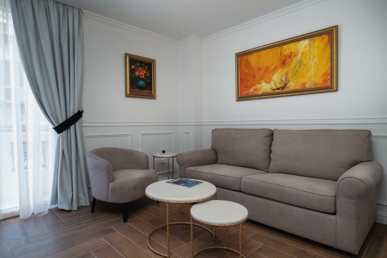 Junior Suite with Balcony