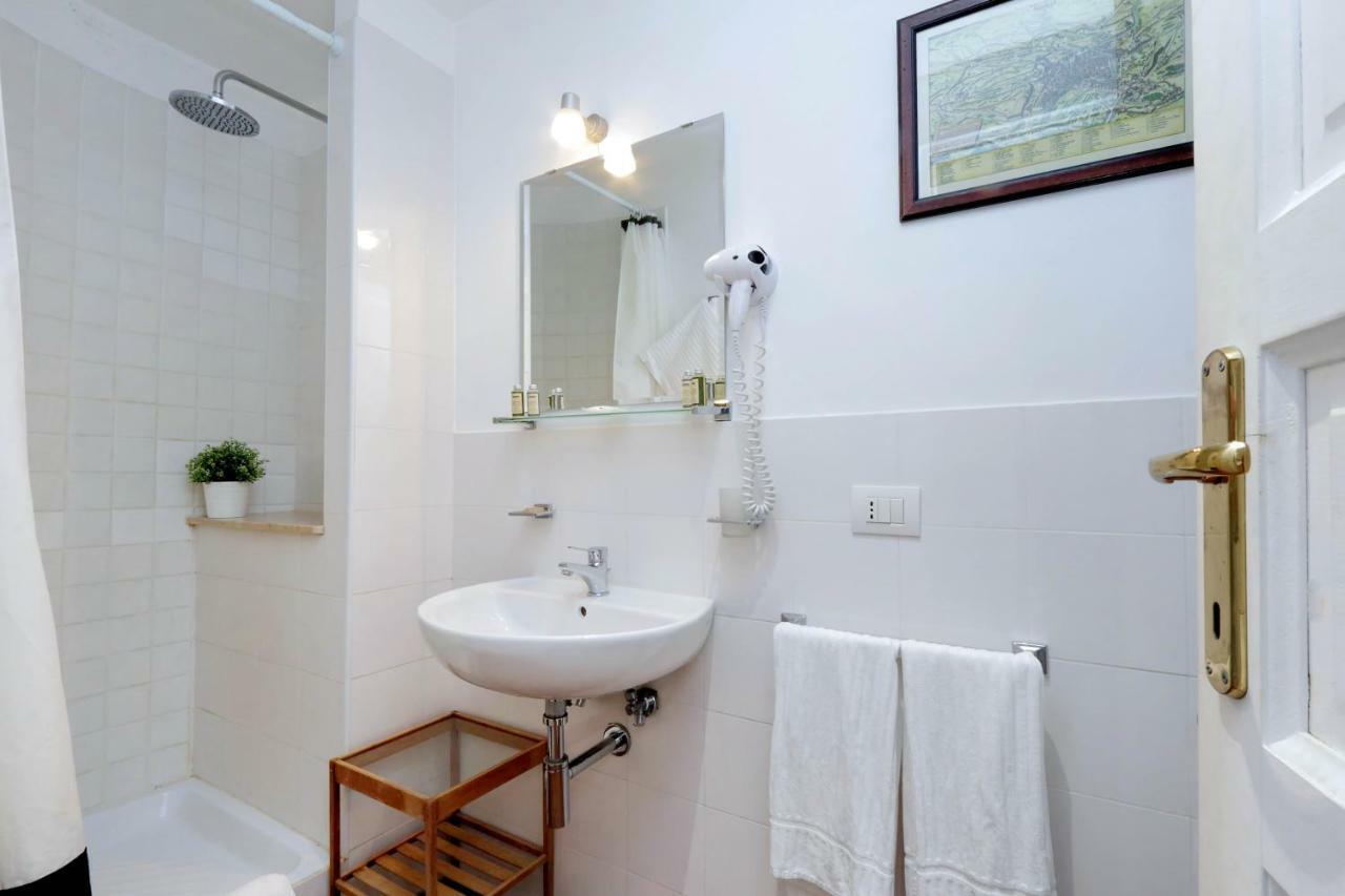 Suite Kitchenette