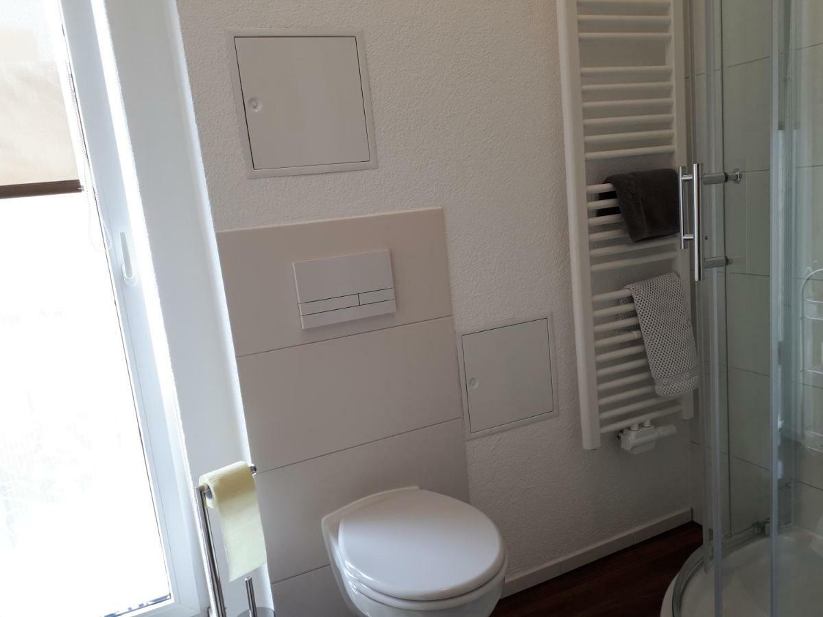 Einzelzimmer 104 mit Bad