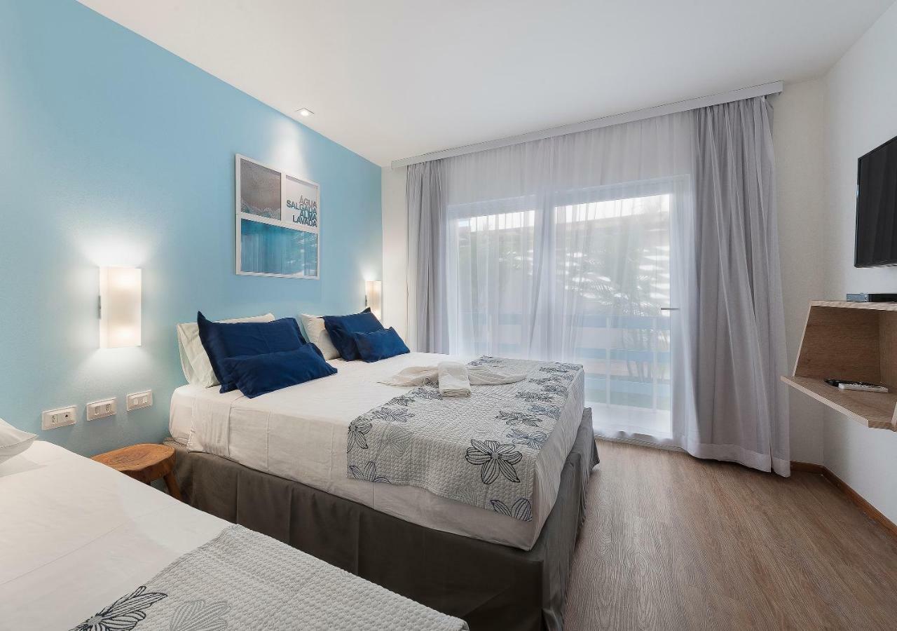 Quarto Principal com Vista do Jardim (2 Adultos + 1 Criança)