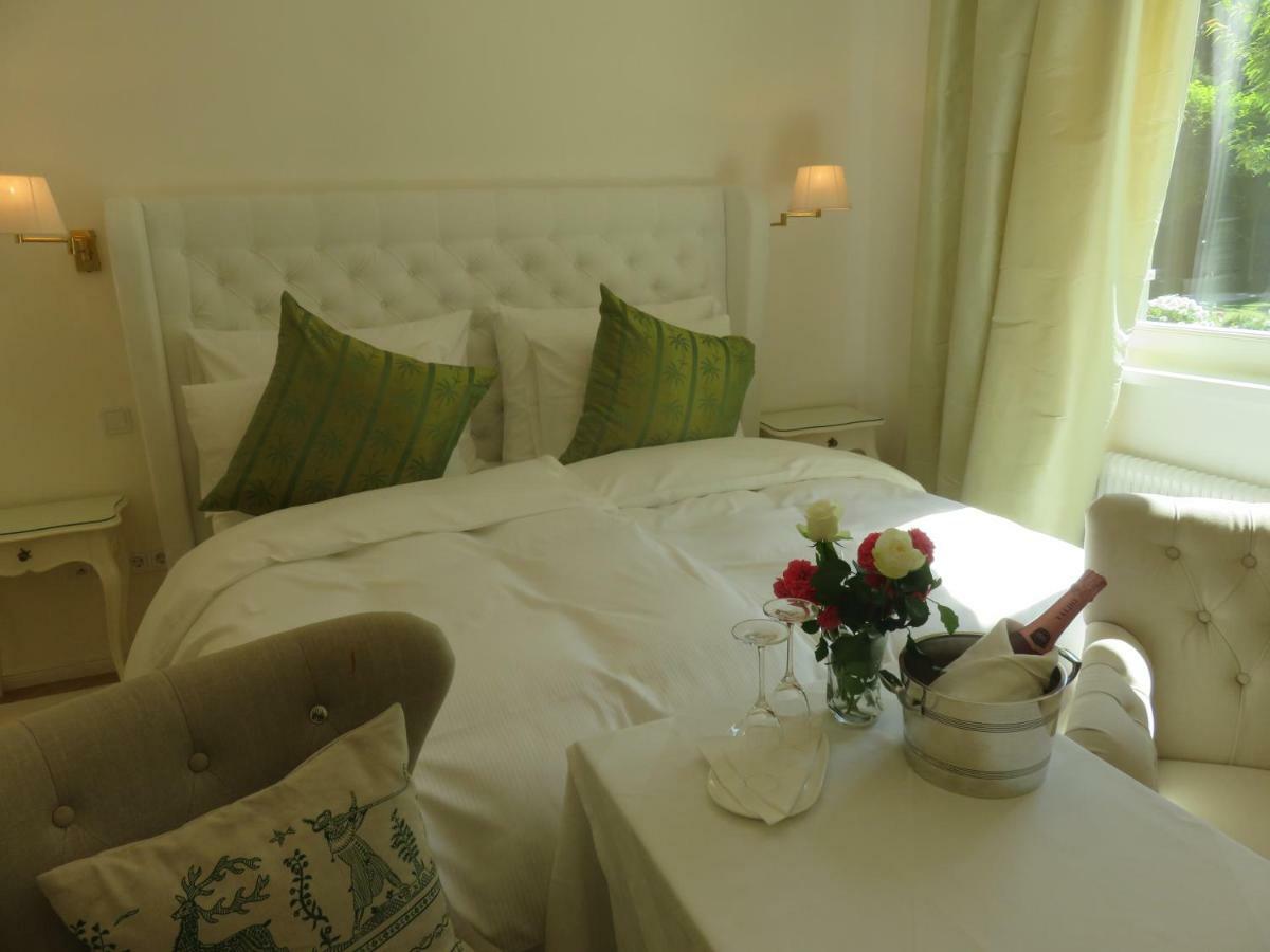 Deluxe Double Room,871160099:JPEG