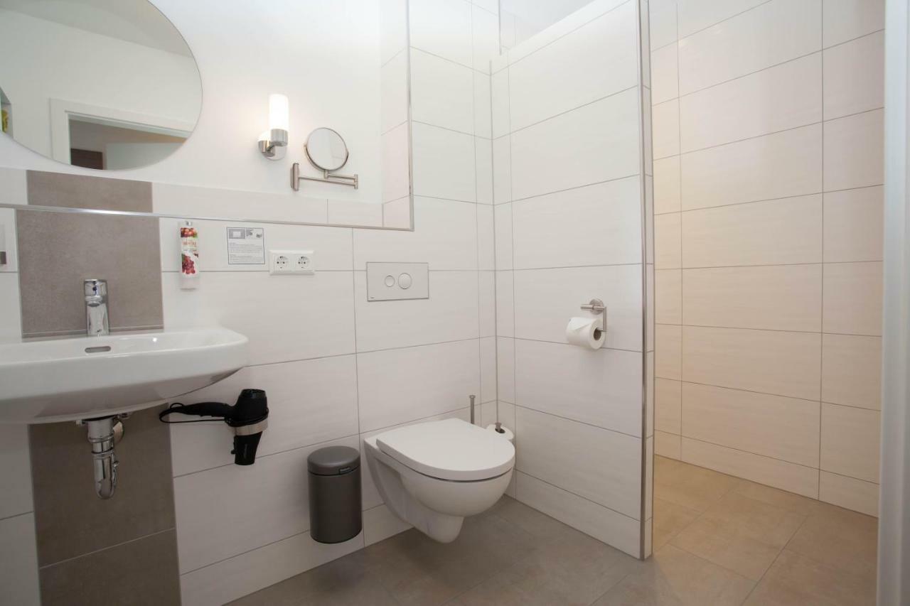 Doppelzimmer mit Balkon