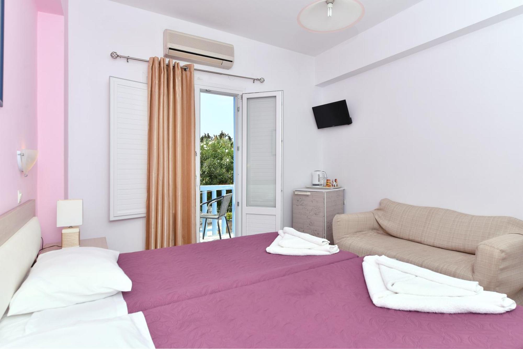 Triple Room,240160373:JPEG