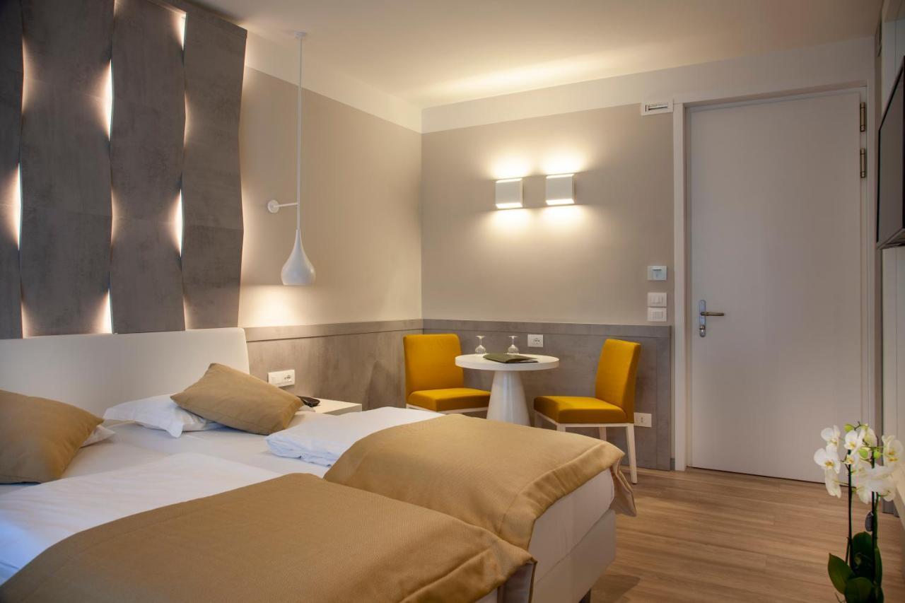 Double or Twin Room Garden View