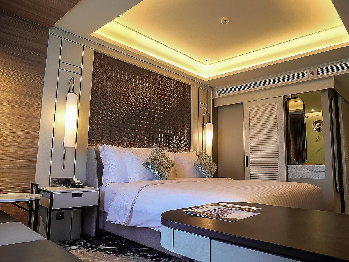 Executive King Room with City View
