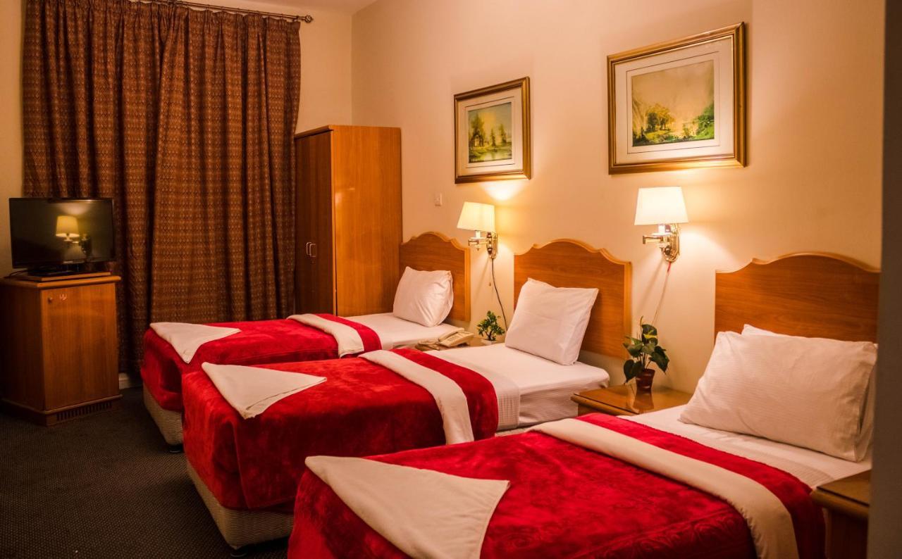 Large Double or Twin Room